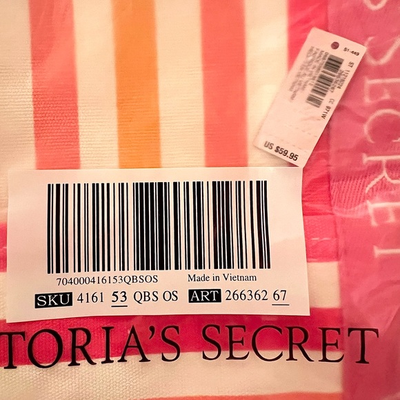 Victoria's Secret Weekender Tote Bag NWT - Picture 8 of 8